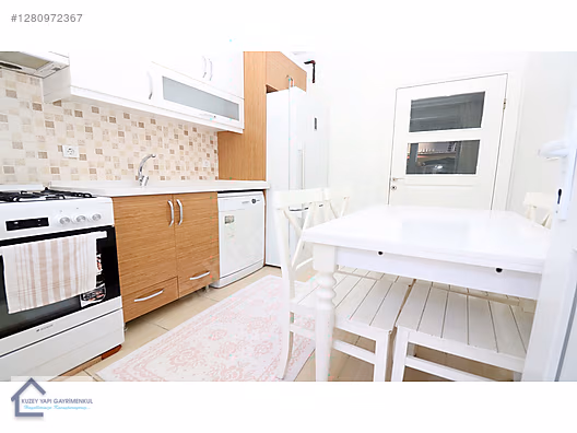 KİRALIK 1+1 EŞYALI , METROBÜSE 6 DK YÜRÜME MESAFESİNDE